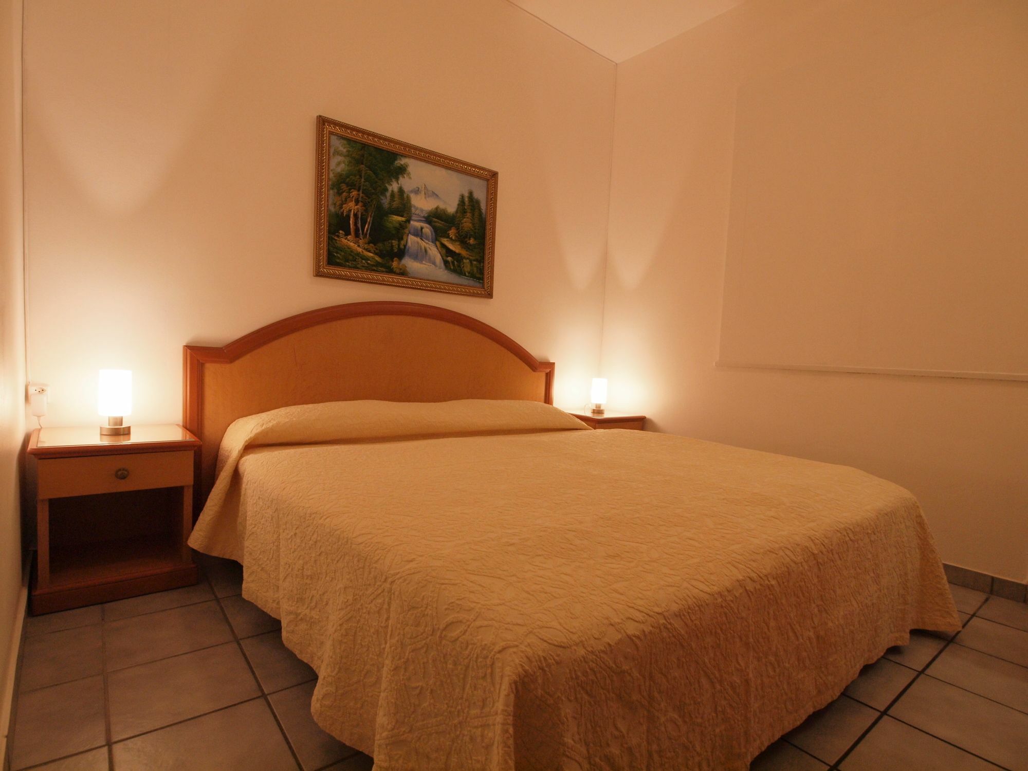Easyrooms Dell'Angelo Locarno Exteriér fotografie